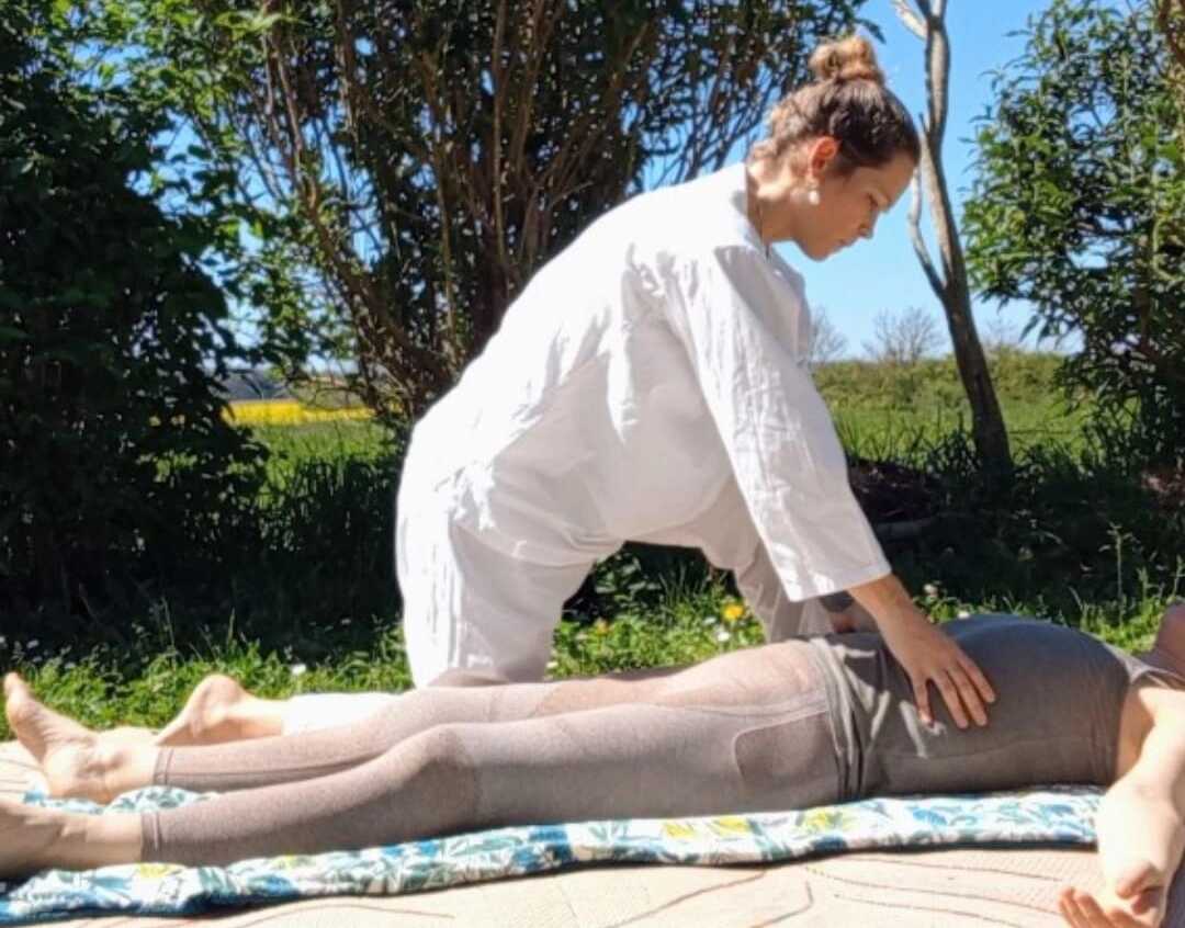 Massage Relaxation Coréenne, techniques douces, vibrations et étirements pour relacher les tensions et apaiser l'esprit